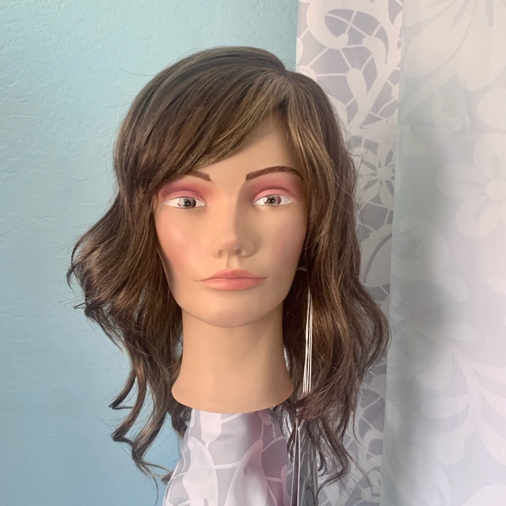 Forever Young long wavy synthetic wig. Size OS.